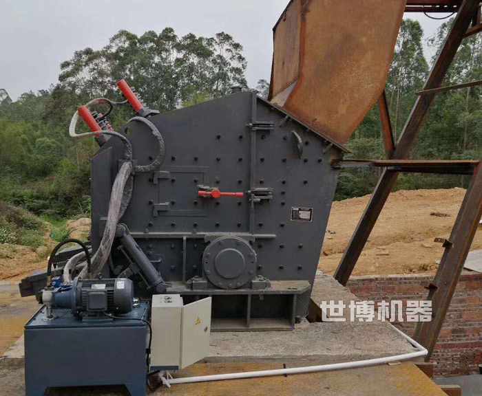 PFW歐版反擊式破碎機