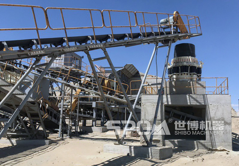 圓錐破碎機安裝現場