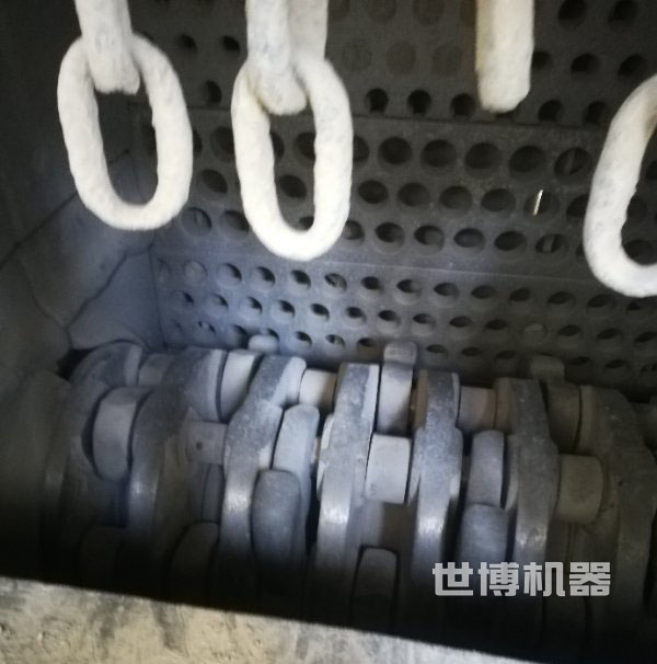 箱式破碎機內部的錘頭