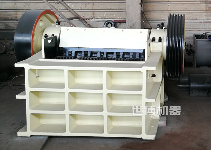 時產五十噸小型顎式破碎機